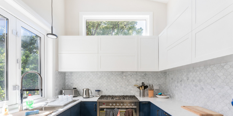 Kitchen of the Week: A Cheery Combined Space in Brooklyn